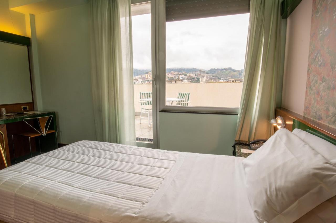 Hotel Royal Palace Messina Eksteriør bilde